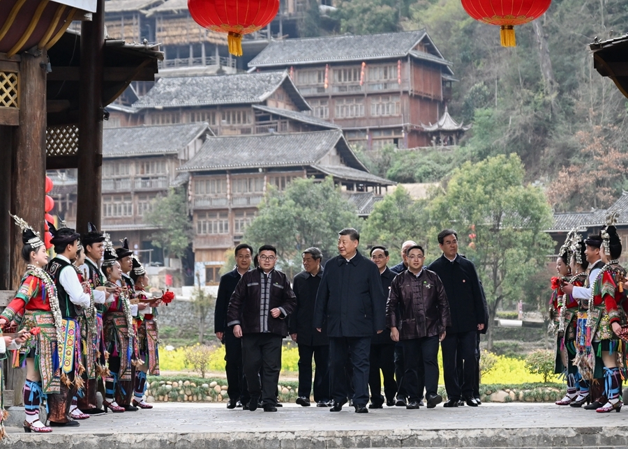 习近平在贵州考察时强调 坚持以高质量发展统揽全局 在中国式现代化进程中展现贵州新风采